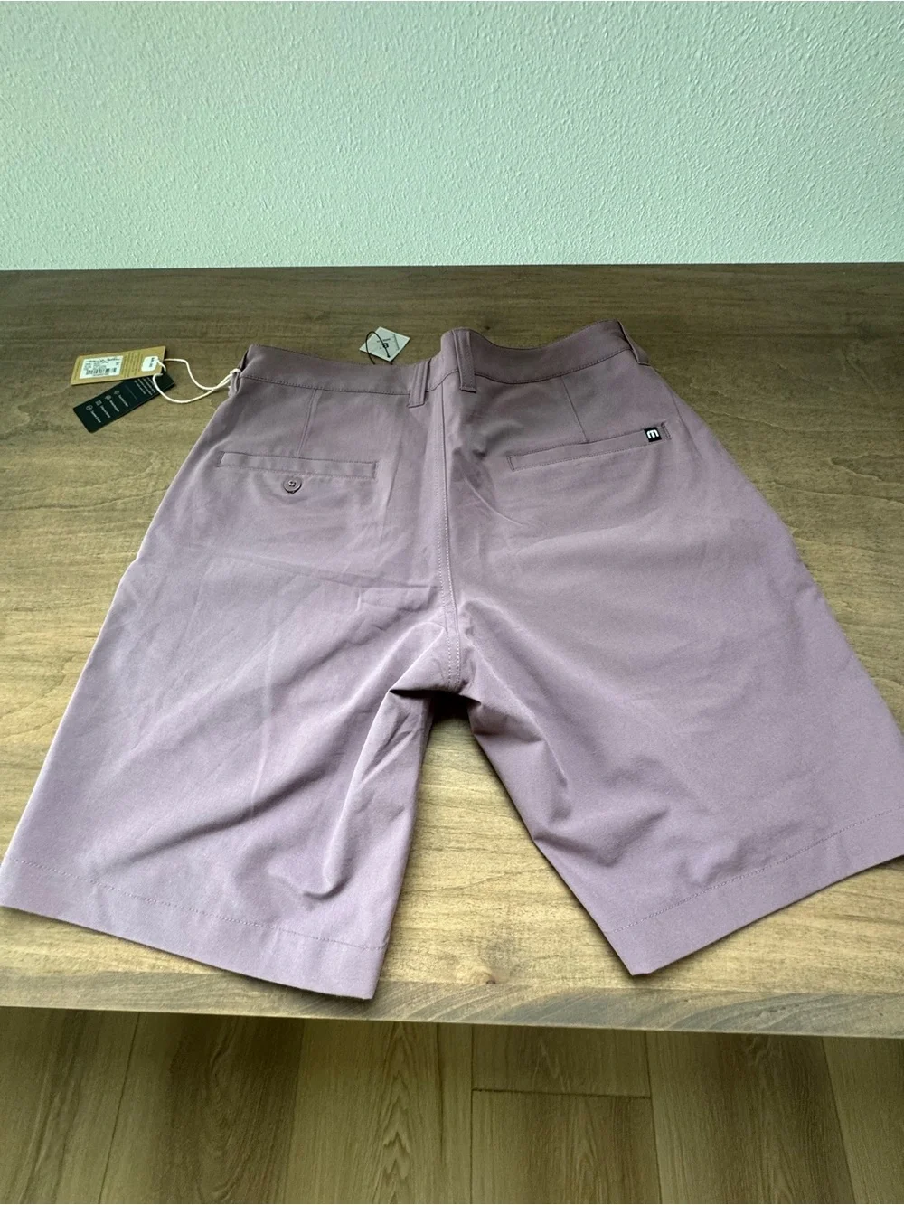 Travis Mathew performance flat